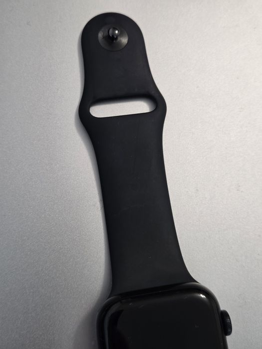 Apple Watch SE 44mm – 93% sanatate baterie - Black – încărcător + curea – resetat