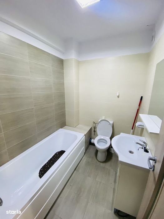 Apartament de inchiriat, bloc nou