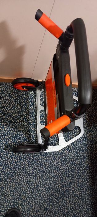 Сгъваема телескопична количка