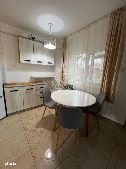 Apartament 2 camere-balcon-curte comuna-parcare-Zona Spalatoria Mara — fotografia 3