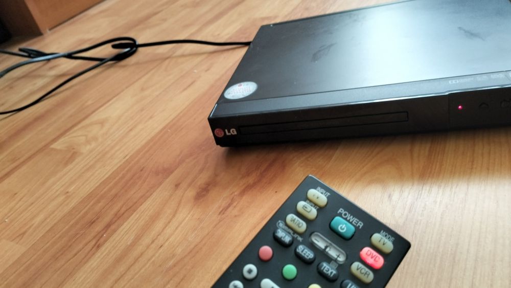 DVD player LG cu suport USB