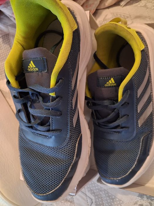 Летни маратонки Adidas-40 номер