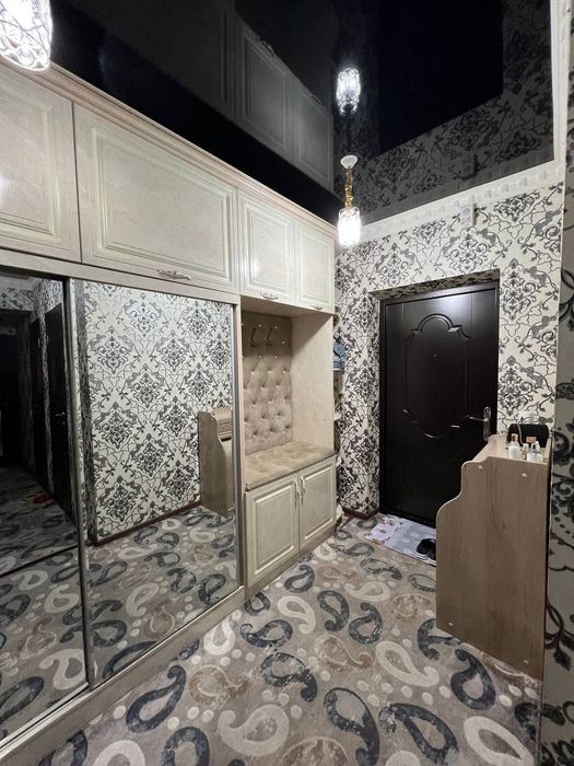 Yunusobod Shahriston metro oldida zamonaviy kvartira
Metroga piyoda ma