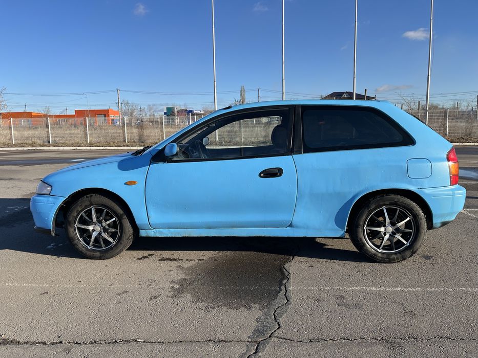Мазда 323 хэтчбэк 2двери mazda
