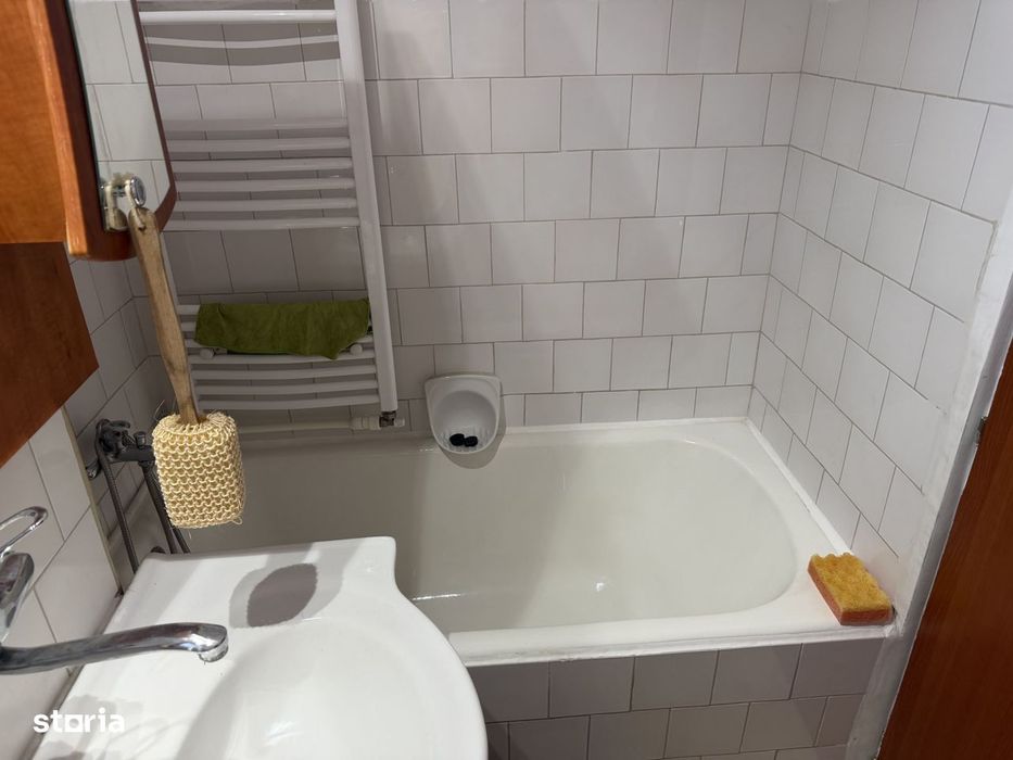 Apartament 2 camere, etaj 2, Zona Strada Botizului