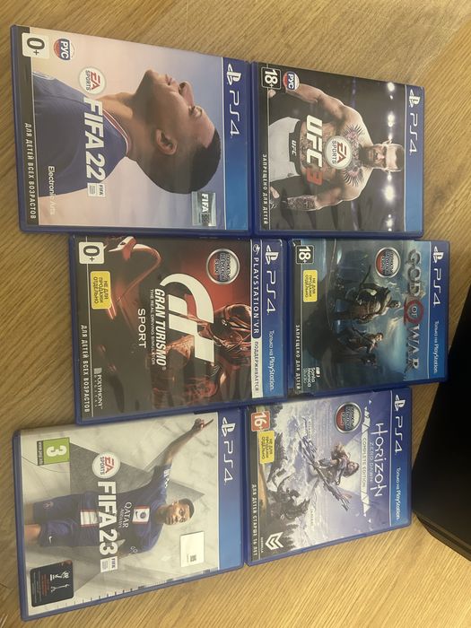 PS4 в хорошем состоянии