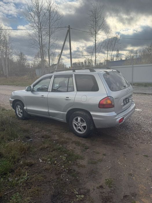 Hyundai Santa Fe срочно.