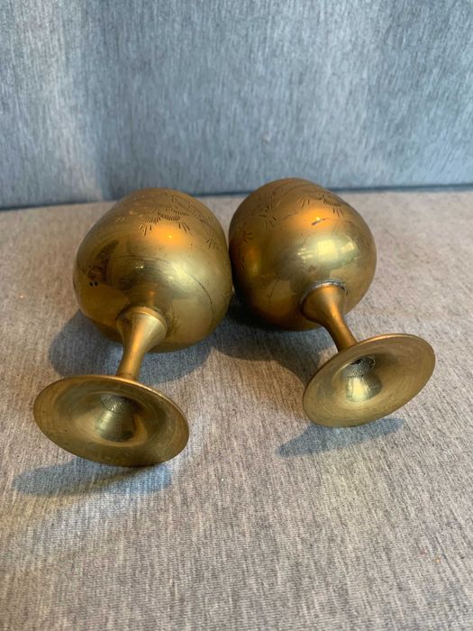 стари Месингови чаши гравирани