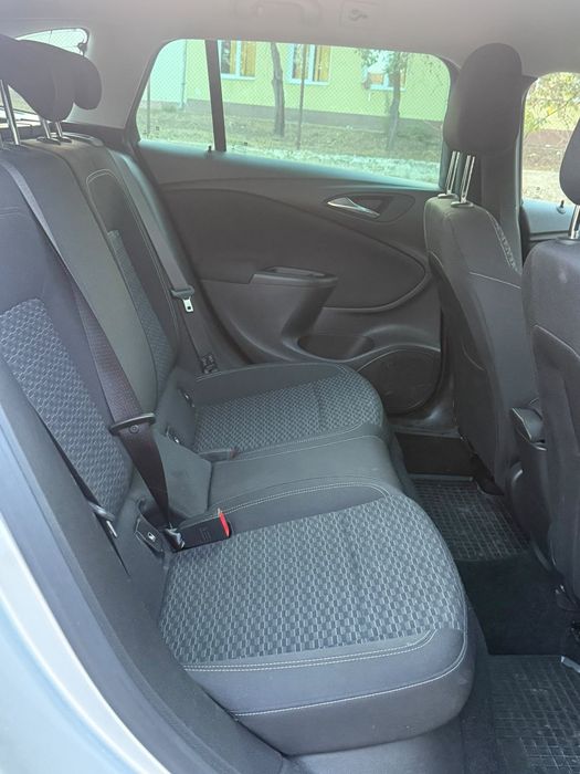Opel Astra K 2018 1.6