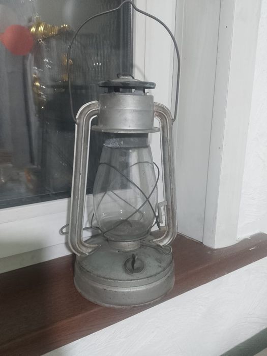 Продам лампу керасиновую