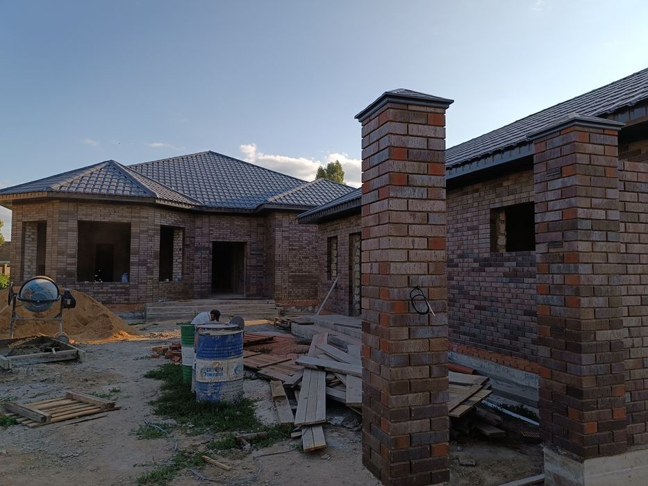 Услуги каменшика есть бригада