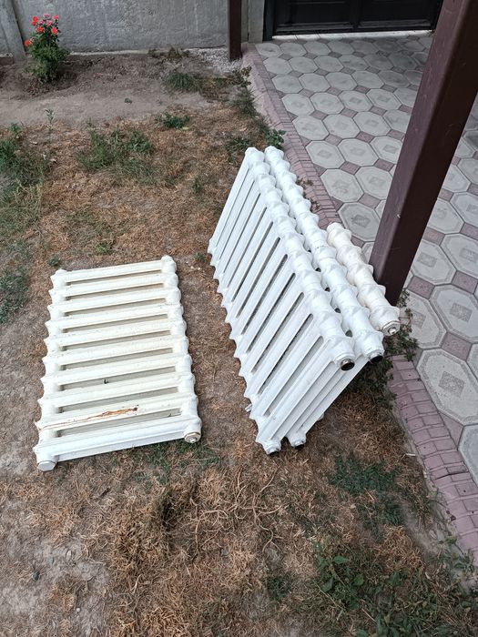 Батарея чугунная