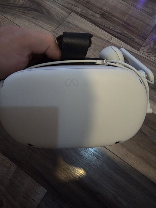 Meta Oculus Quest 2 VR