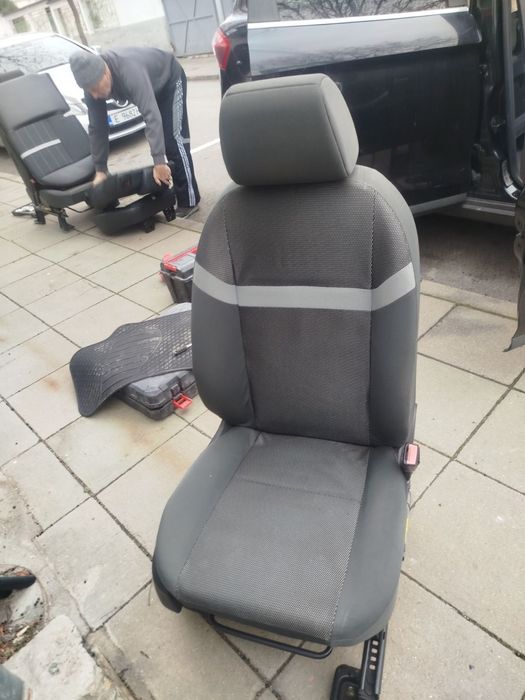 Салон за Форд Куга