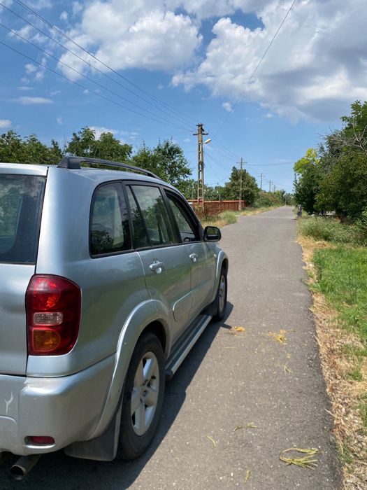 Toyota rav 4 vand sau schimb