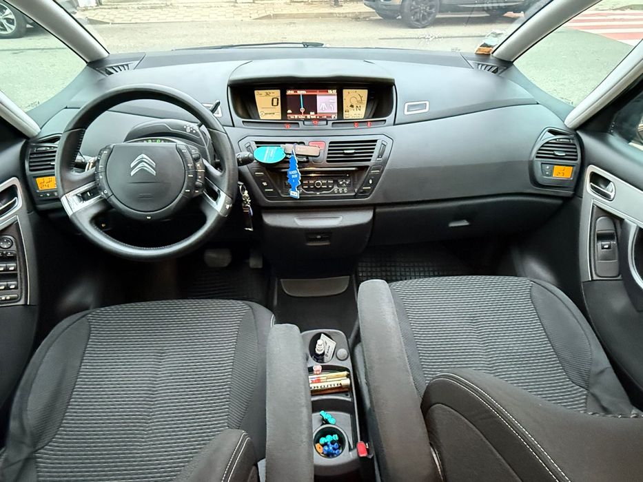 Proprietar / cutie automata / citroen c4 grand picasso 7 locuri