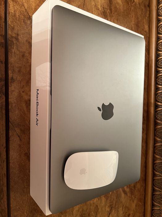 Macbook air 2020 M1