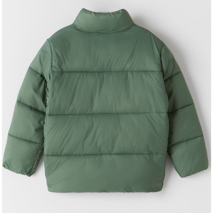 Продавам леко дамско яке на фирмата Зара