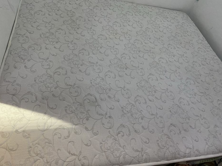 Продам матрас 180 /200