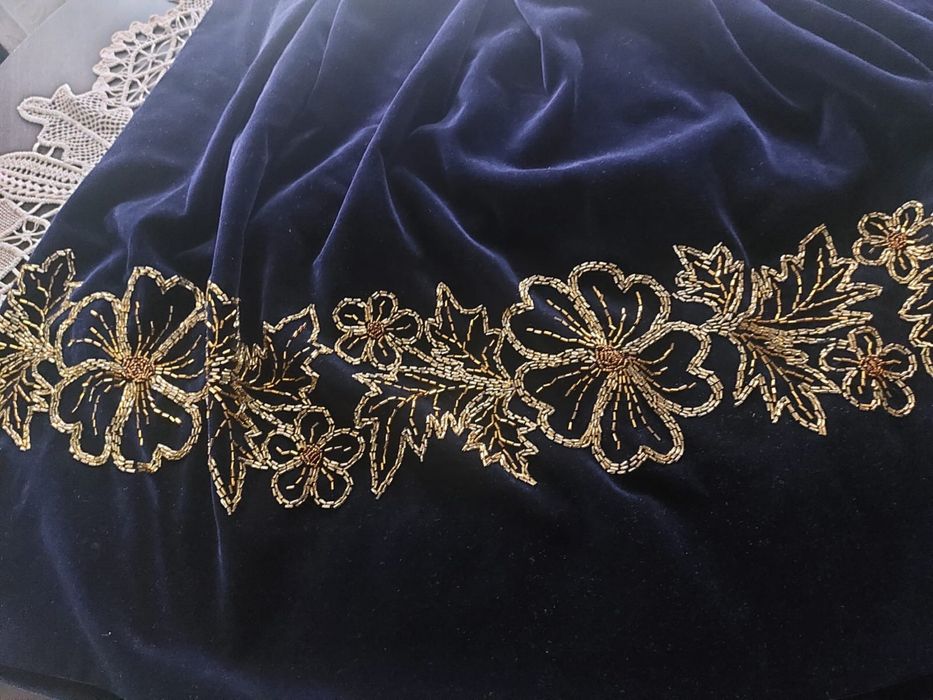 Fusta catifea traditionala