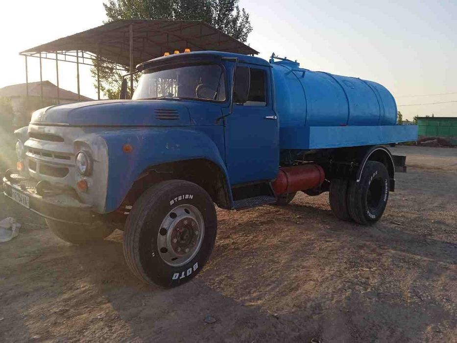 Zil 130 vadovoz sotiladi