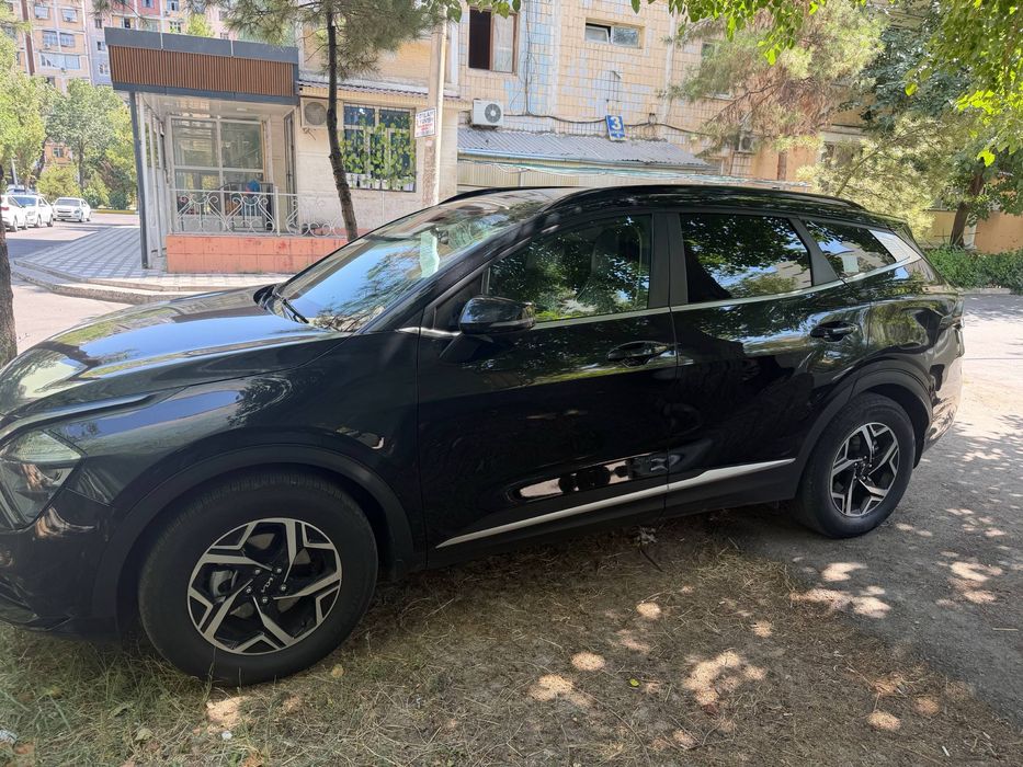 Kia sportage sotiladi