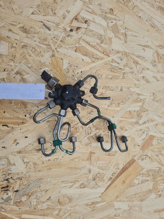 Rampa injectoare 1.5 dci euro 4 Renault Clio 3 , megane 2 , scenic 2