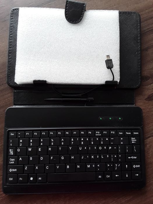 Husa tableta cu tastatura si pix
