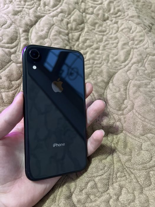 Продается IPhone Xr Black 128gb акум 82%