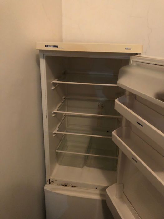 Продавам хладилник