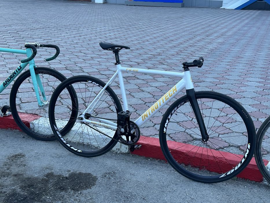 Продается фикс Intro7 FS-02