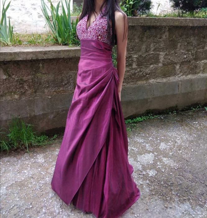 Официална,бална  рокля на марката  MAGIC NIGHTS