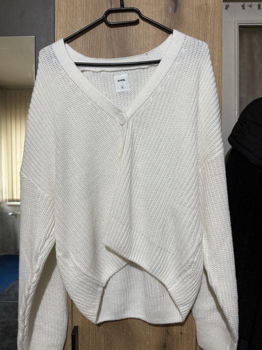 Чисто нови пуловери