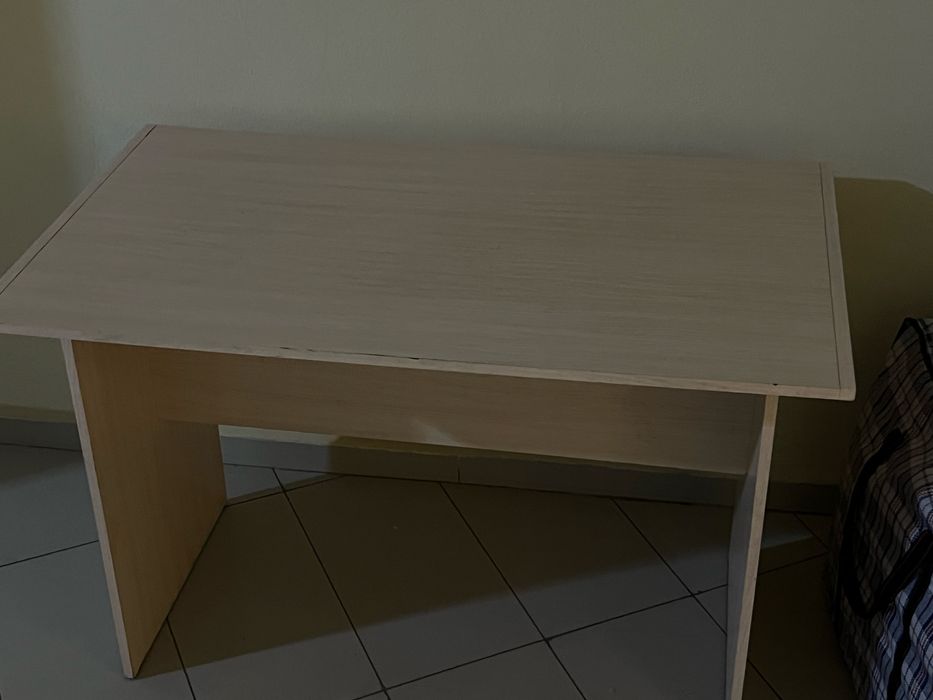 Продам стол 120*70