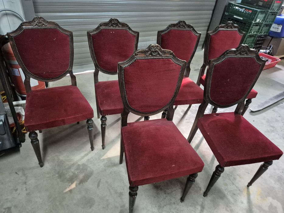 Дървено столове с дърворезба,за реставрация