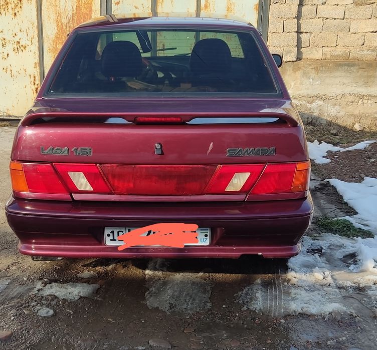 Лада 2115 сотилади.