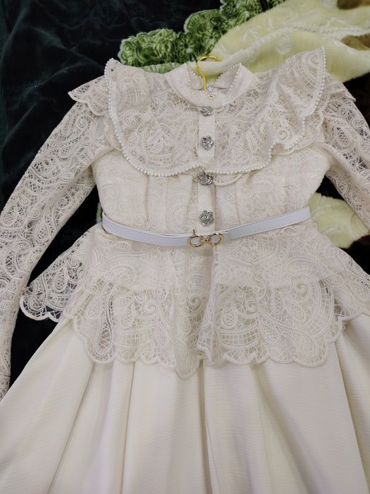 Kofta yubka oq rangda  xolati yangi yarim narxda