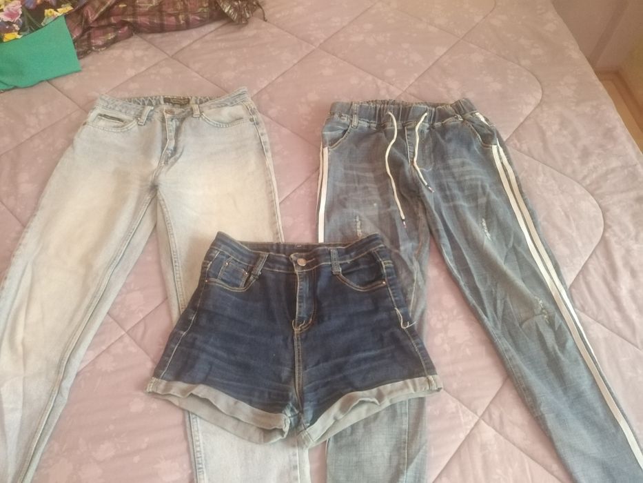 Продам джинсы подростковые