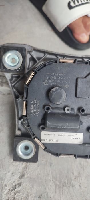 Ел.мотор предни чистачки Волво V50