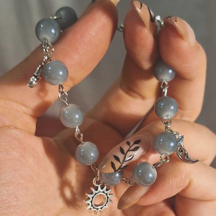 Хендмейд гривни, епоксидна смола, гердани с кристали, стомана, готик