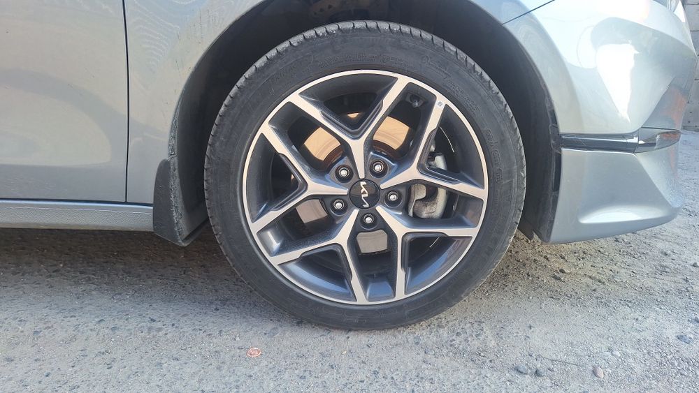 Диски с шинами вместе