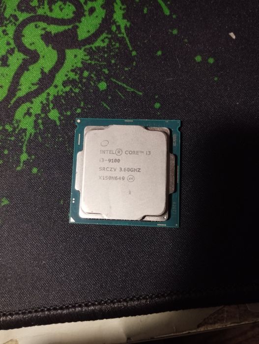 Процессор  продам в хорошем состояние i3 9100