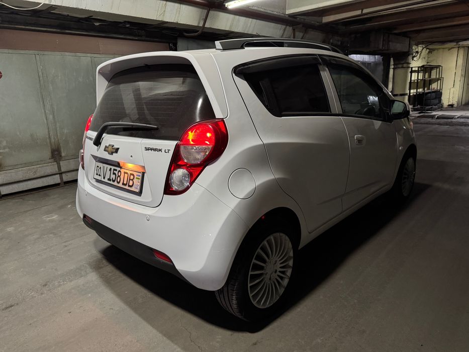 Chevrolet Spark AT