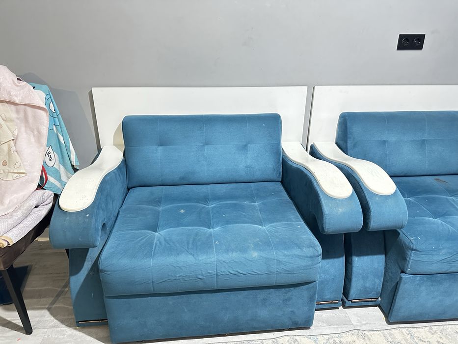 Продам диван-трансформер с креслом