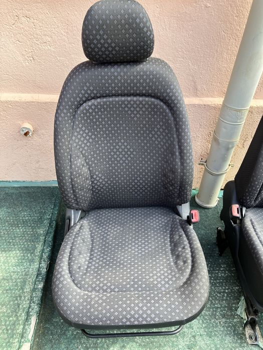 Салон от Toyota Yaris Verso 2003