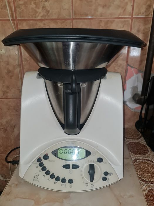 BYMBI TM31 robot profesional care si gateste in perfecta stare