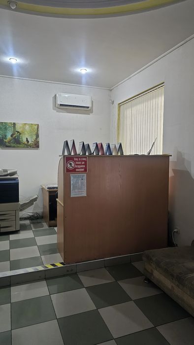 Продается б/у офисная мебель