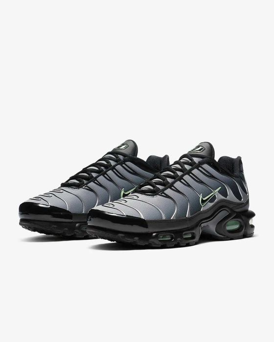 НОВО! Nike TN Air Max Plus Light Black Grey /