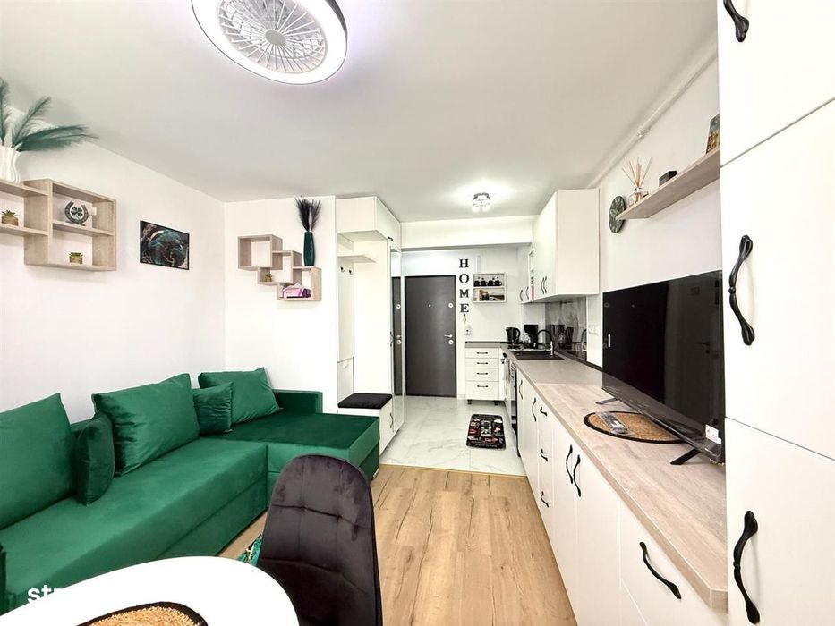 Garsoniera mobilata si utilata, bloc cu lift, parcare disponibila — fotografia 3