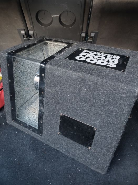 Бандпас субуфер Hifonics Zeus ZS-12BP (600W RMS / 900W Max)